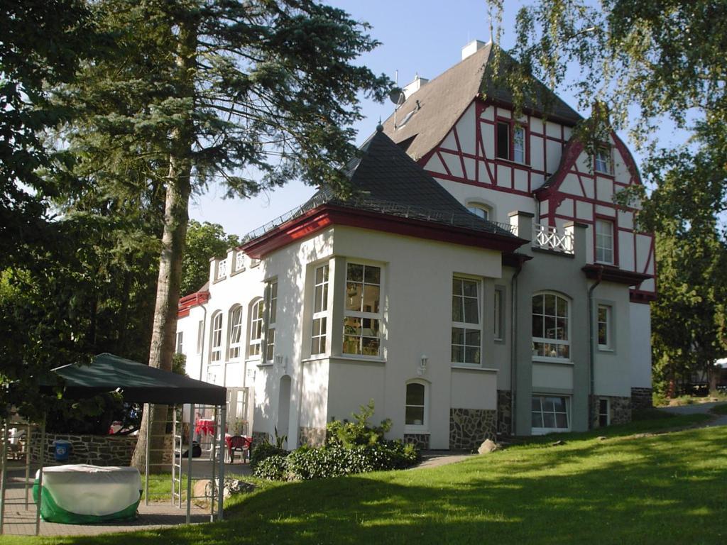 Waldhotel Forsthaus Remstecken Koblenz  Exterior photo