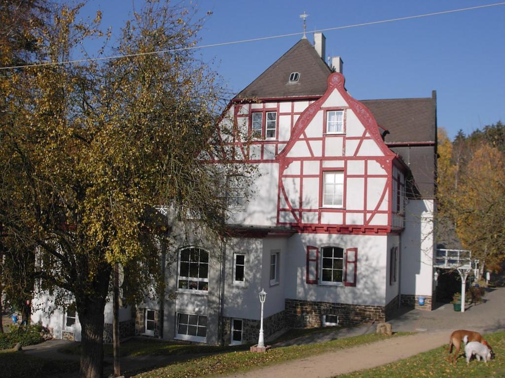Waldhotel Forsthaus Remstecken Koblenz  Exterior photo